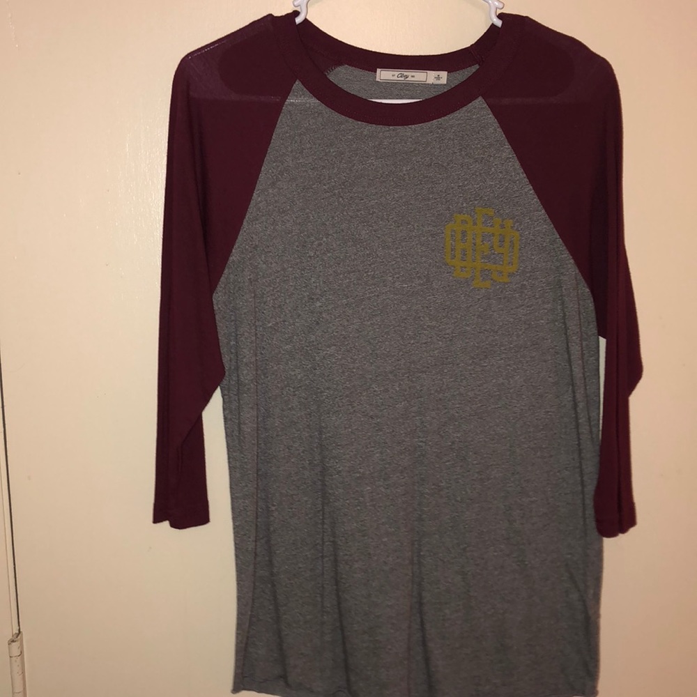 Baseball tee